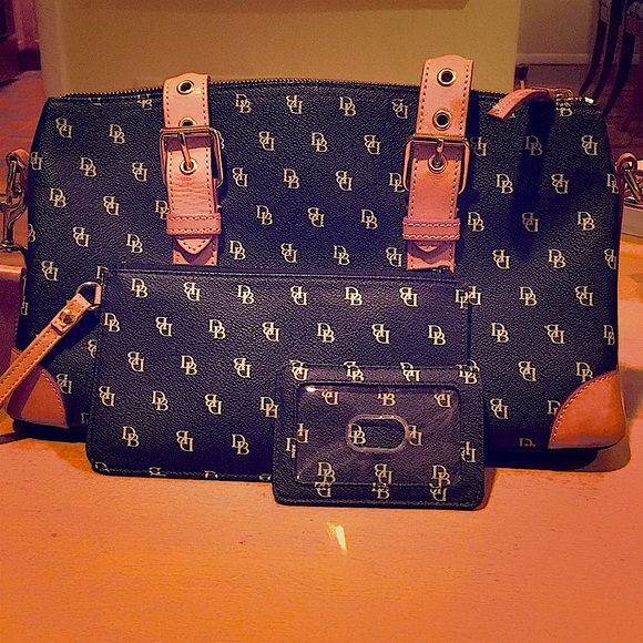 3-piece Dooney & Bourke Leather Signature Set - Picture 1 of 4
